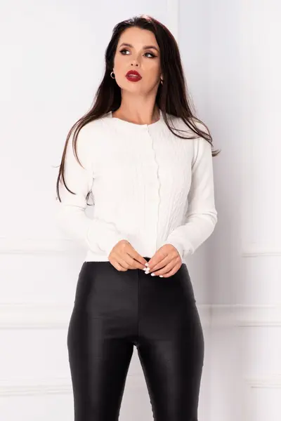 Pulover de primavara alb din tricot cu riziuri si nasturi