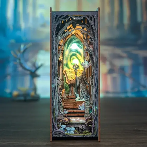 Puzzle 3D 107 piese - Cotor de carte - The Gate of Wonderland | Robotime