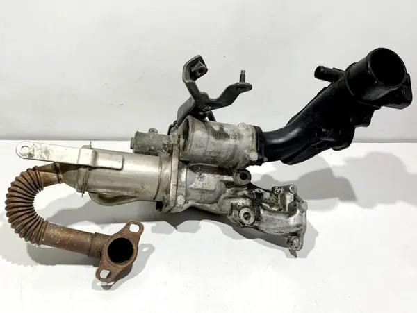 Racitor gaze cu egr si separator ulei 147352070R Nissan Qashqai facelift (2010-2013) [J10] 1.5 dci