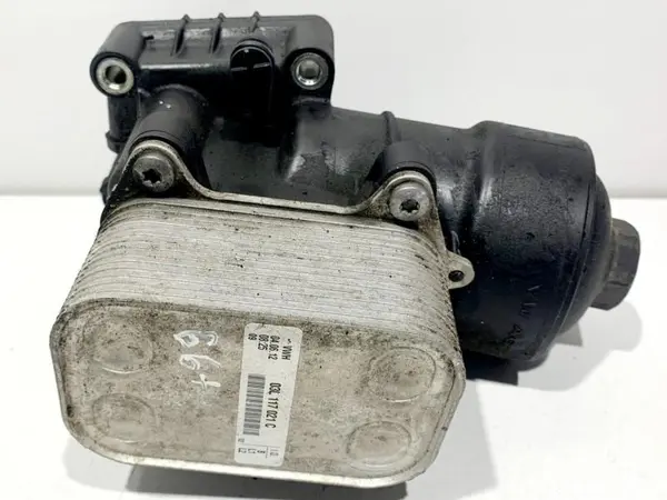 Racitor ulei 03L117021C Volkswagen Passat CC facelift (2012-2016) 2.0 tdi
