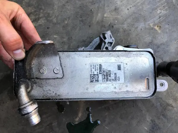 Racitor ulei 8570062 BMW Seria 3 (2011-2019) [F30] 3.0d b57