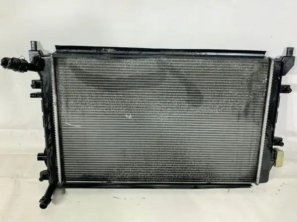 Radiator aditional apa 1K0121251CM Volkswagen Golf 6 (2008-2013) 1.4 tsi CAXC