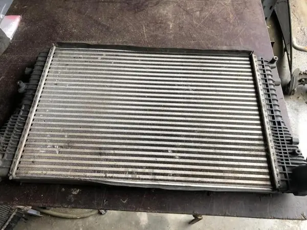 Radiator intercooler 3c0145805r Volkswagen Tiguan (2007-2011) 2.0 tdi