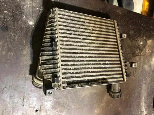 Radiator intercooler 7p0145804a Volkswagen Touareg (2002-2006) 3.0 tdi