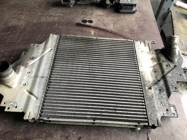 Radiator intercooler 8200252209 Renault Symbol (1998-2008) 1.5 dci