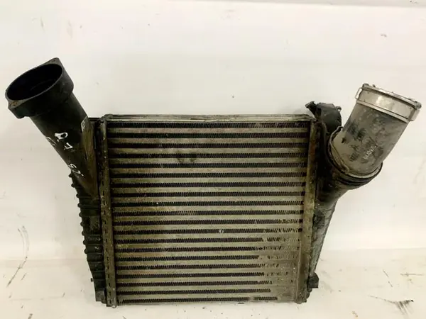 Radiator intercooler stanga 7L6145803D Volkswagen Touareg 2 (2010-2015) [7P] 3.0 tdi CJGA