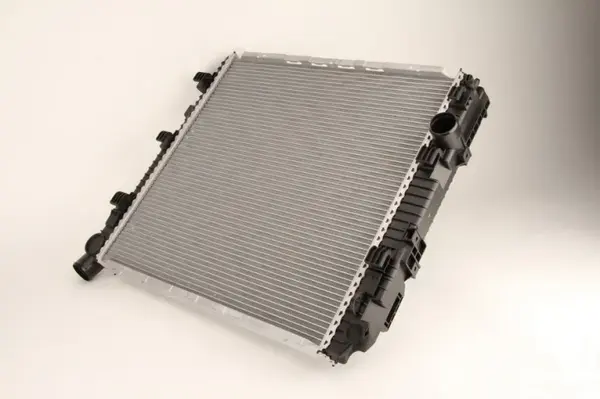 Radiator motor (fara cadru) JELCZ 081; MERCEDES VARIO (B667, B670, B668) OM904.908 OM904.923 1996-2013