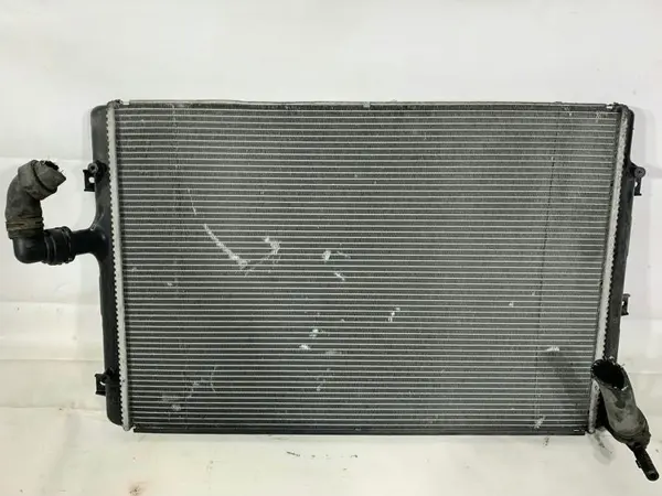 Radiator racire apa 1K0121251AB Skoda Superb 2 (2008-2013) 2.0 tfsi BWA