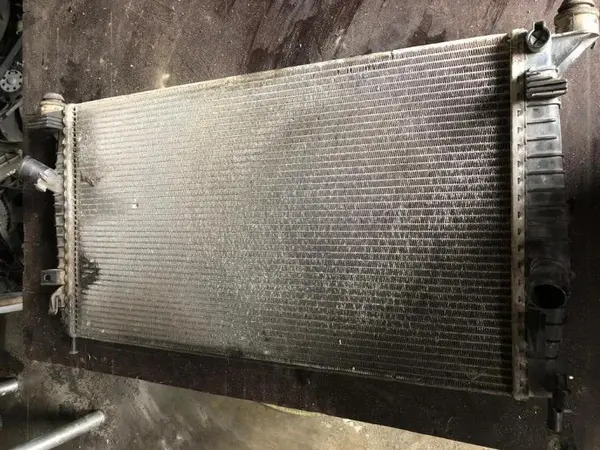 Radiator racire apa 3M5H-8005-TL Ford Focus 2 (2004-2010) [DA_] 1.8 tdci