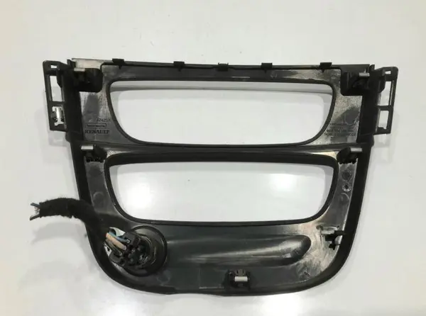 Rama consola centrala bord 682605490r Renault Megane 3 (2008-2012)