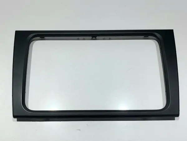 Rama consola centrala / navigatie Volkswagen Golf 6 (2008-2013)