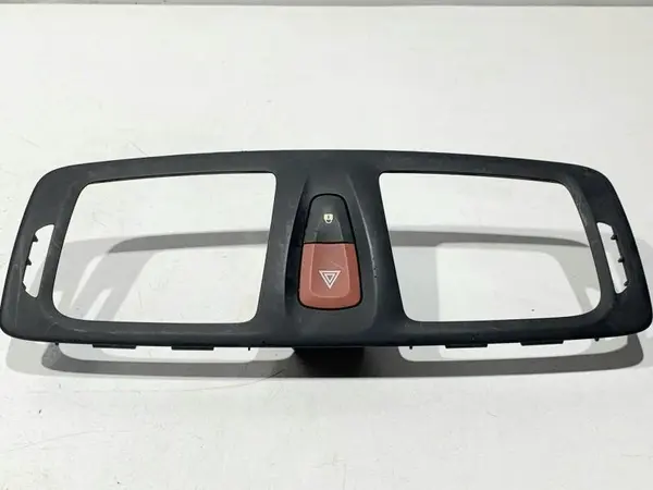 Rama grila ventilatie cu buton avarie 8200214896 Renault Megane 3 (2008-2012)