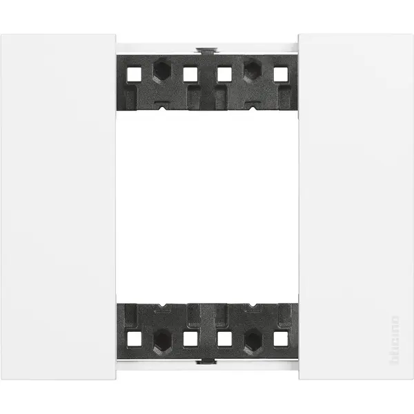 Rama ornament 2 module Bticino Living Now KA4802KW, alb