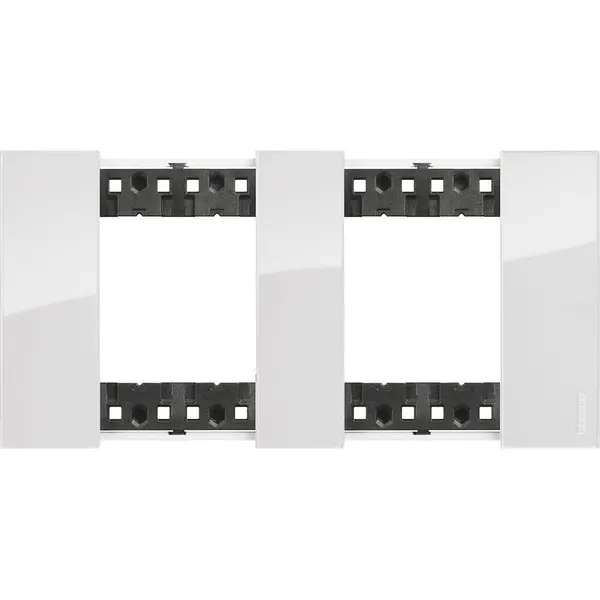 Rama ornament 2x2P 71mm Bticino Living Now KA4802M2DW, ice