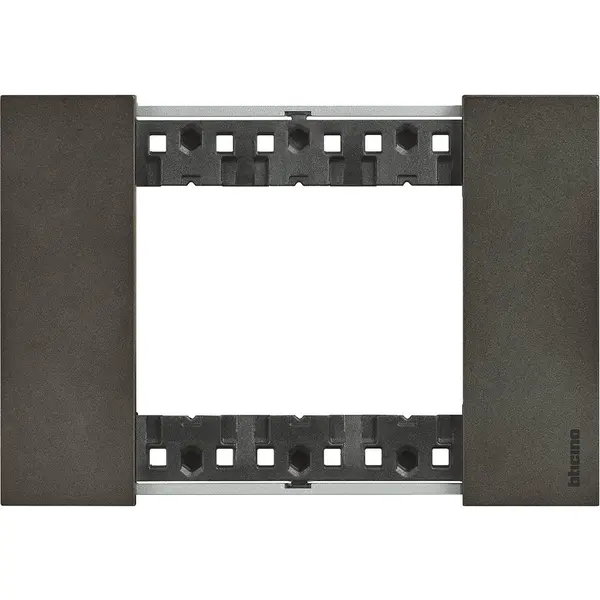 Rama ornament 3 module Bticino Living Now KA4803NG, space
