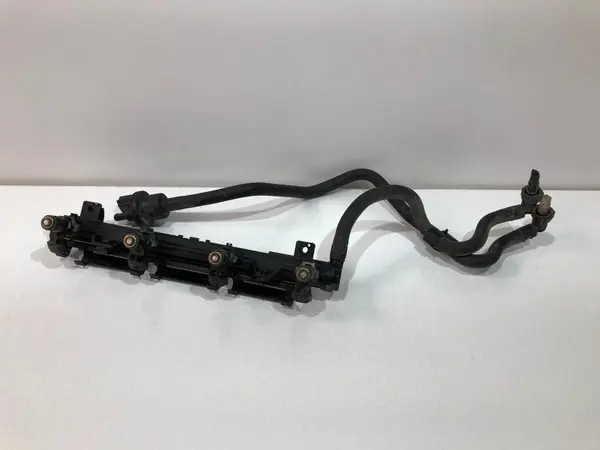 Rampa injectie 036971824A Volkswagen Polo 4 (2001-2005) 1.4 benzina