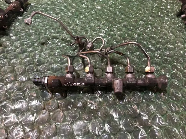 Rampa injectie 0445214251 Renault Trafic 3 2.0 dci