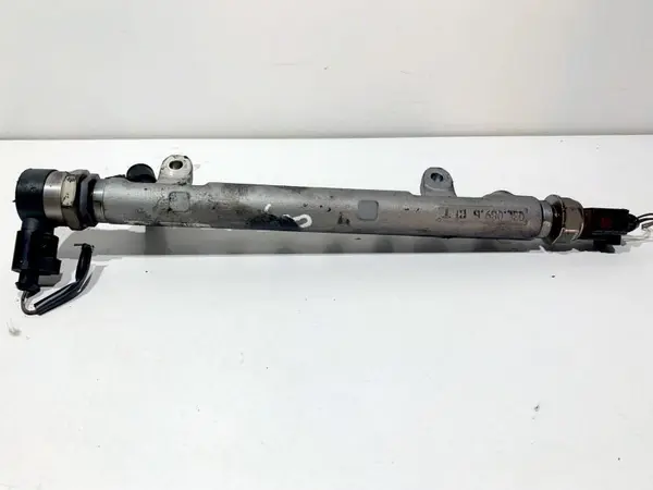 Rampa injectie 057130764H Volkswagen Golf 6 plus (2009-2014) 2.0 tdi CBD, CBDC