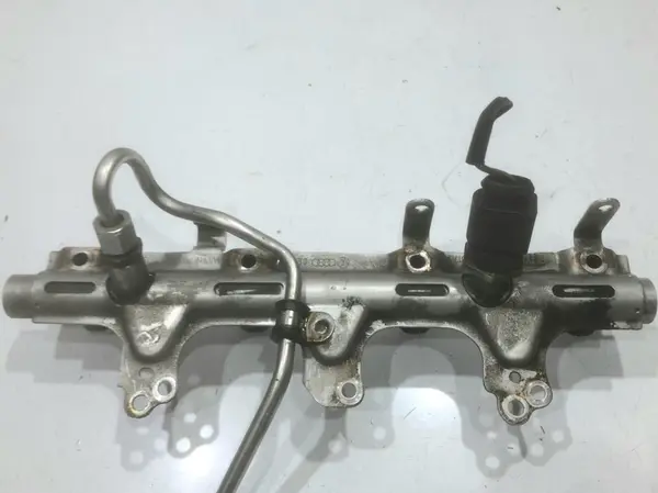 Rampa injectie 06j133317m Audi A4 (2007-2011) [8K2, B8] 2.0 tfsi CDNB, CDHA, CDHB