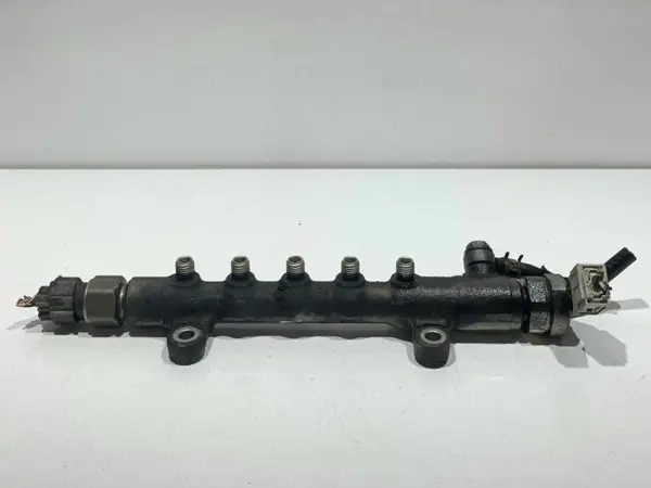 Rampa injectie 238100R040 Toyota Avensis (2009-2012) [T27] 2.2 D-4D 2ADFTV