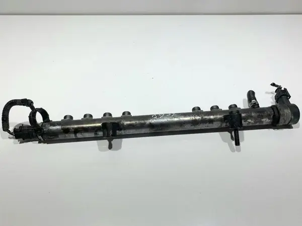 Rampa injectie 30777759 Volvo S60 2 facelift (2013-2018) 2.4 d5 D5244T15 215 cp