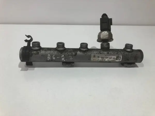 Rampa injectie stanga 059130089aa Audi A4 (2004-2008) [8EC, B7] 2.7 3.0 tdi