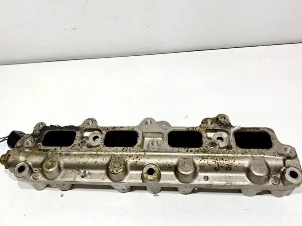 Rampa injectoare 03C133202AQ Volkswagen Golf 6 (2008-2013) 1.4 tsi Caxa