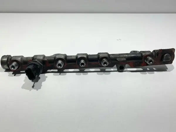 Rampa injectoare 175212059R Renault Megane 3 facelift (2012-2016) 1.9 dci F9Q 870