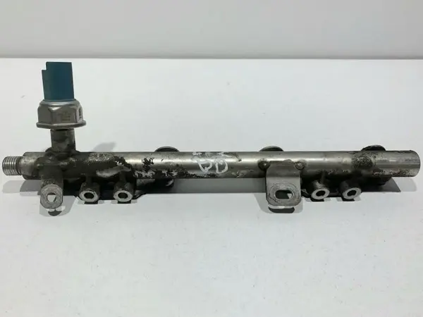 Rampa injectoare 175226637R Renault Clio 4 (2012-2016) 1.2 dig-t HRA2DDT