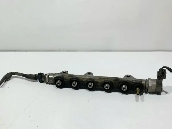 Rampa injectoare 8200842432 Renault Laguna 3 (2007-2010) 2.0 dci