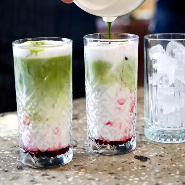 RASPBERRY MATCHA LATTE - Default Title
