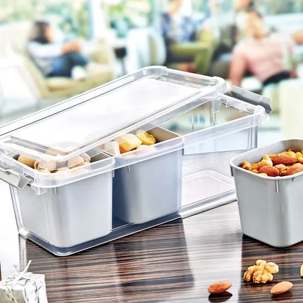 Recipient cu capac pentru alimente cu 3 compartimente detasabile,plastic