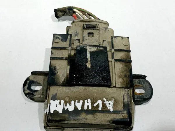 Releu / modul pompa combustibil 5Q0906121F Skoda Octavia 3 (2013-2017 )