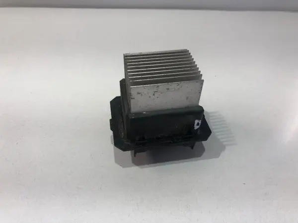 Releu trepte aeroterma t1031332x-b Renault Trafic 3