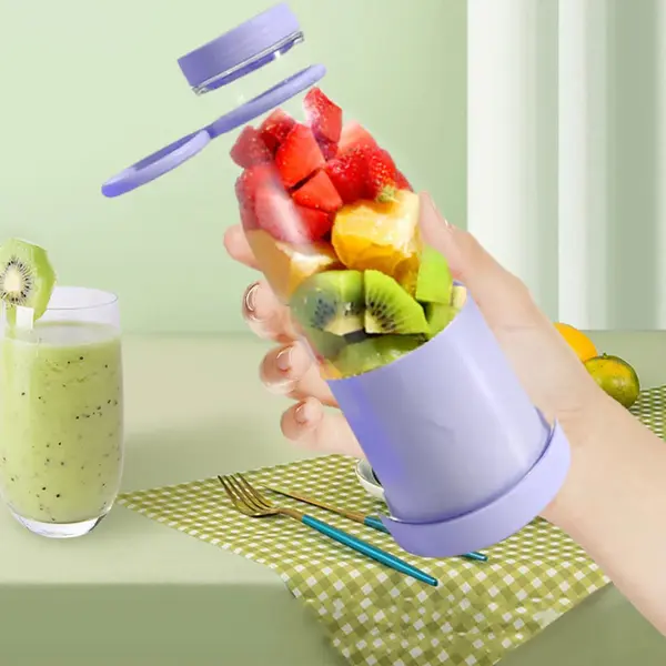 RESIGILAT - Mini Blender portabil - Smoothie & Shake, incarcare usb 6 Lame otel Inoxidabil, 380 ml