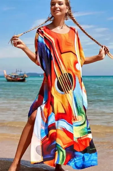 Rochie boema de plaja lunga oversize, tip poncho din bumbac si vascoza, cu imprimeu artistic-Chitara