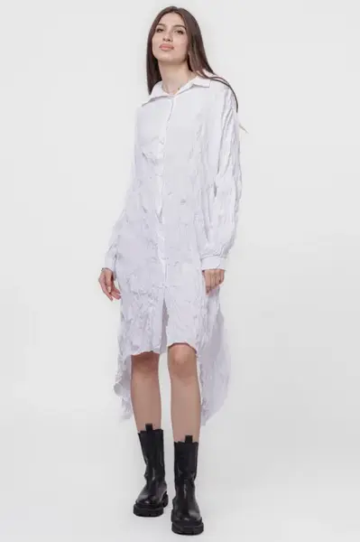 Rochie camasa creponata, in colturi, alba