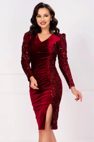 Rochie de ocazie Sammy bordo cu fronseuri si paiete pe o parte