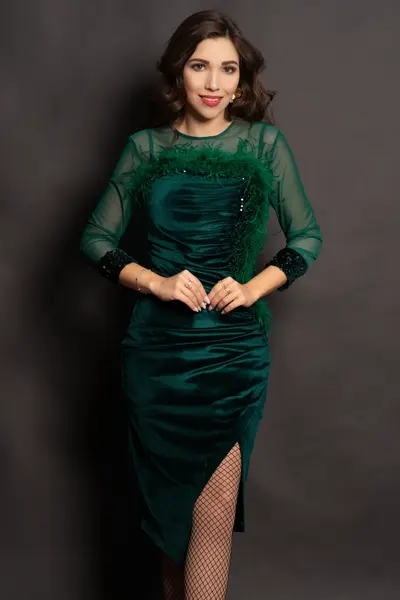 Rochie din catifea verde Noelia cu paiete si fulgi