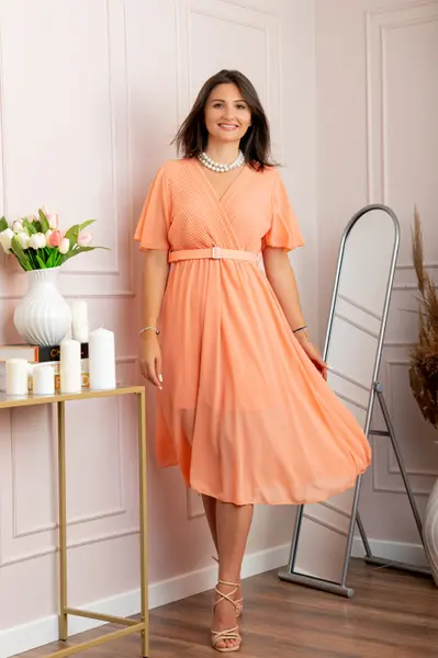 Rochie eleganta din voal Desiree cu decolteu in V si curea - Piersica