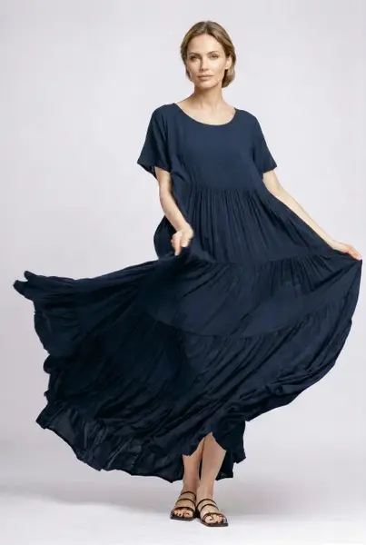 Rochie lunga, croi amplu cu patru volane, stil boem elegant, bleumarin