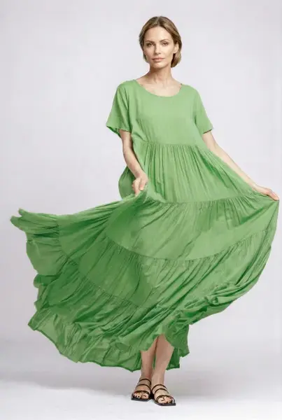 Rochie lunga, croi amplu cu patru volane, stil boem elegant, verde deschis