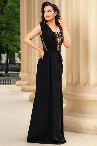 Rochie lunga de seara Gilda neagra cu fronseuri si bust brodat