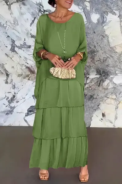 Rochie lunga suprapusa din matase si vascoza, cu trei volane mari si maneca cazuta, verde oliv