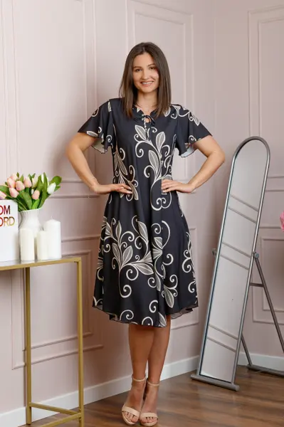 Rochie midi neagra cu imprimeu floral invoire si snur la decolteu Shelby