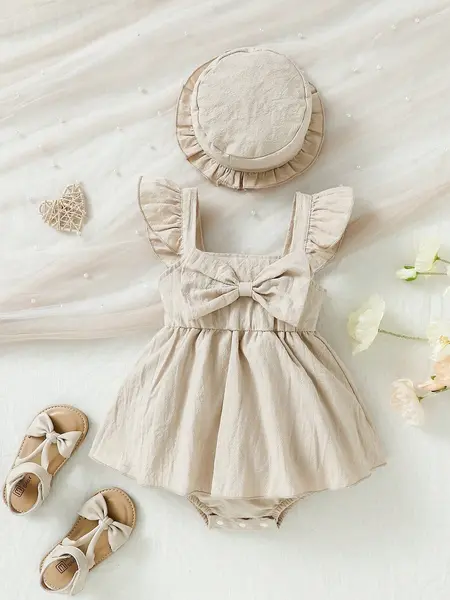 Rochie tip salopeta cu palarie - crem / 18-24luni