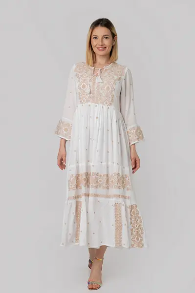 Rochie traditionala alba cu motiv geometric crem Virginia 01