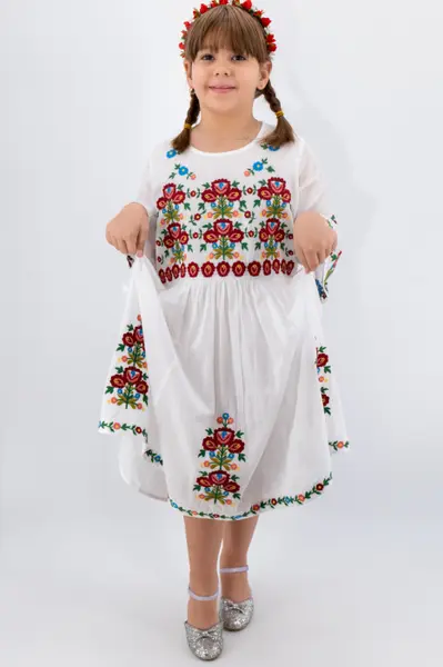 Rochie traditionala fetite Fiorela