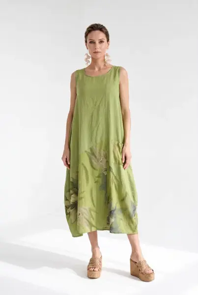 Rochie verde olive din in si vascoza cu croi balon si imprimeu floral acuarela