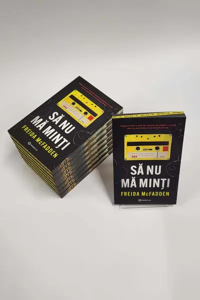 Să nu mă minți - PRINTED EDGES